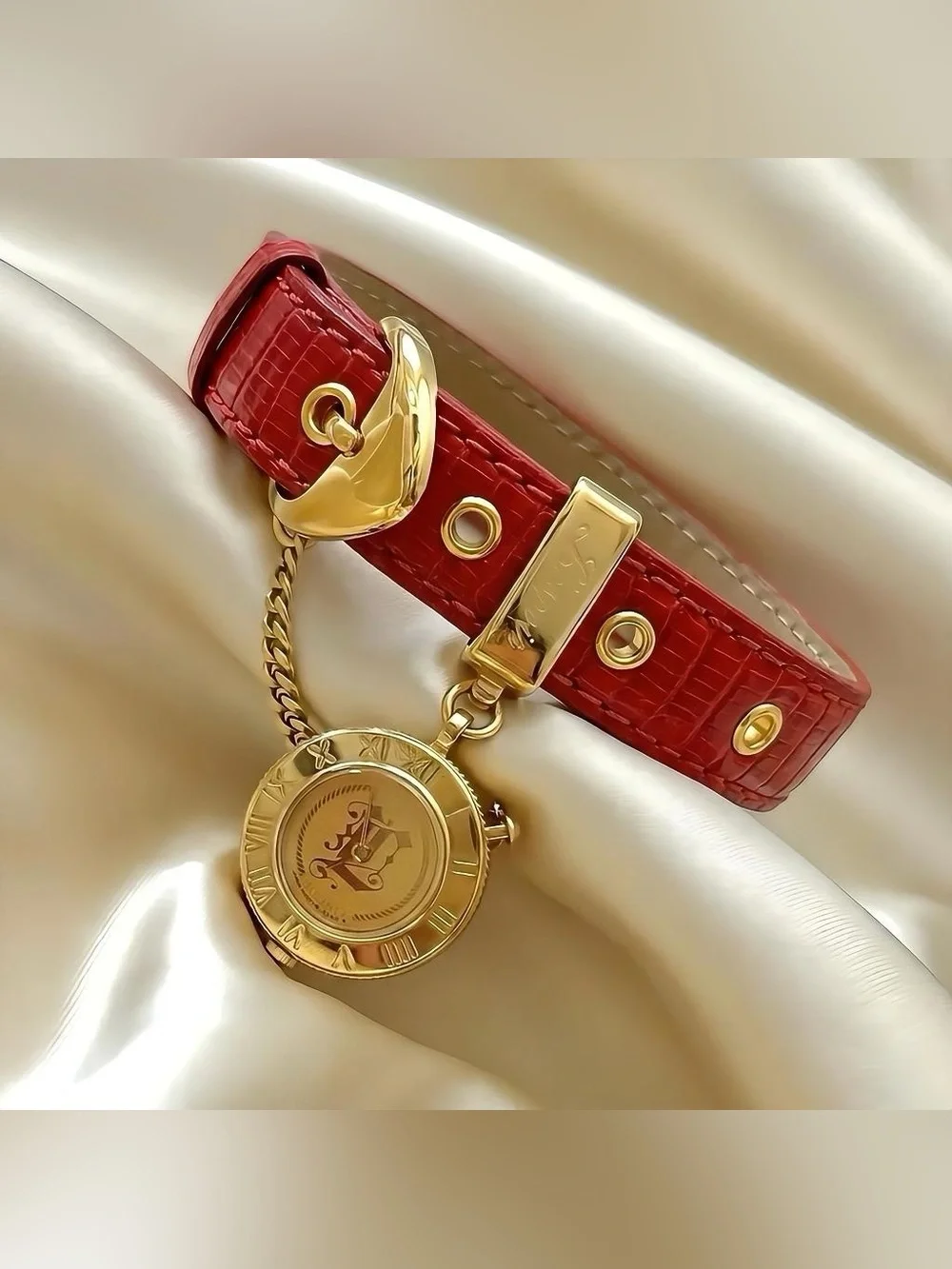 AUTHENTIC RARE VINTAGE SEIKO RED LEATHER WATCH